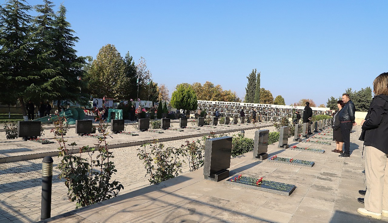 Zəfər Günü ərəfəsində Ağstafada şəhidlərimizin xatirəsi anılıb - FOTOLAR