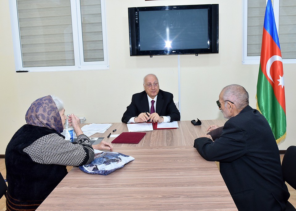 Zakir Fərəcovun sakinlərlə səyyar görüşləri davam edir - FOTOLAR