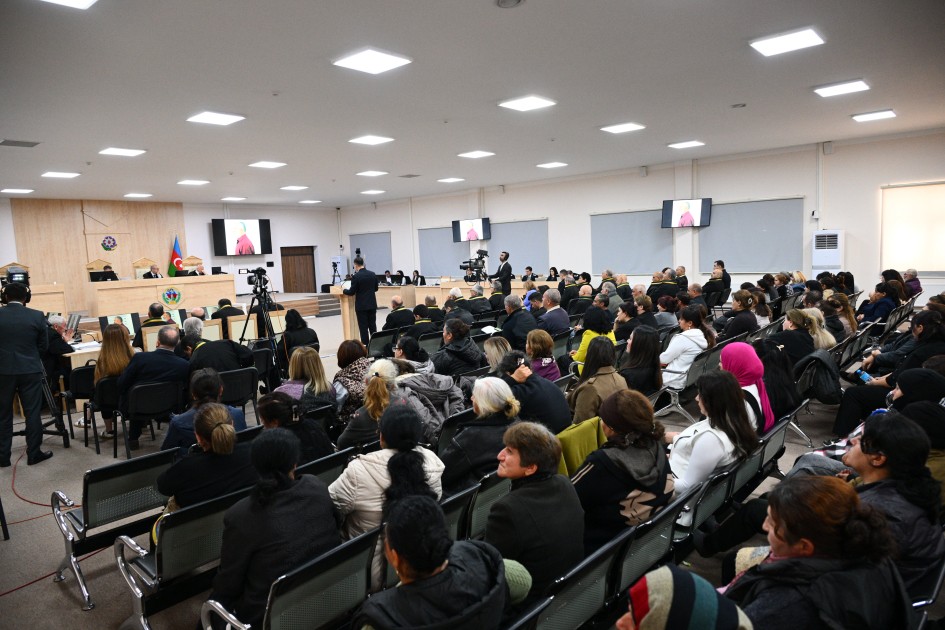 Daha 10 təqsirləndirilən şəxslə bağlı sübutlar elan olundu - MƏHKƏMƏ