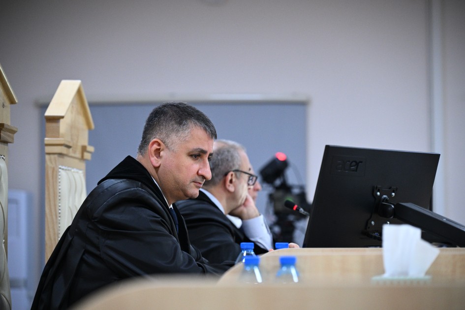 Daha 10 təqsirləndirilən şəxslə bağlı sübutlar elan olundu - MƏHKƏMƏ