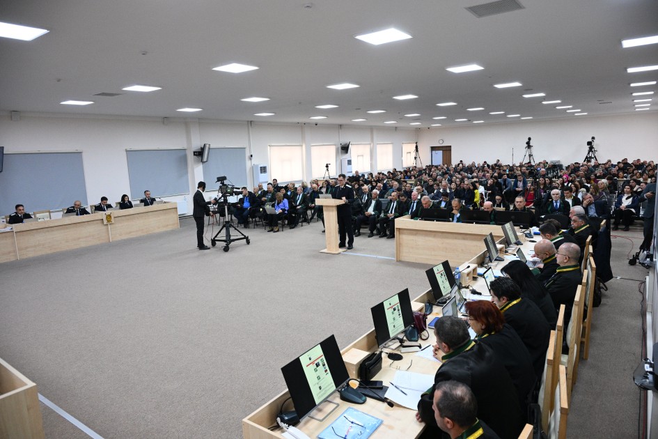 Daha 10 təqsirləndirilən şəxslə bağlı sübutlar elan olundu - MƏHKƏMƏ