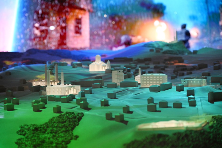 Bütün şəhidlərimizin adları Zəfər muzeyindəki divara həkk edilib - FOTOLAR