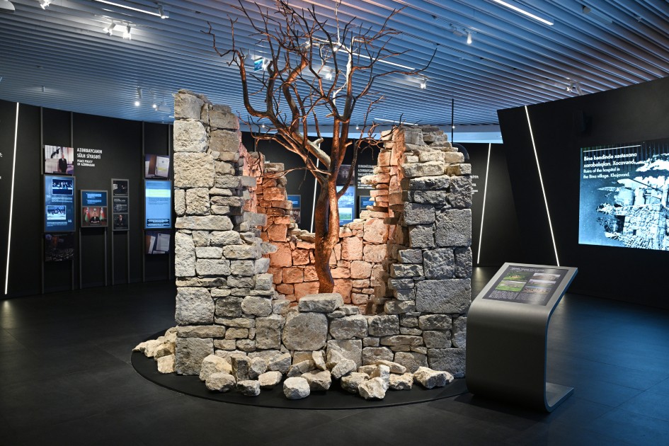 Bütün şəhidlərimizin adları Zəfər muzeyindəki divara həkk edilib - FOTOLAR