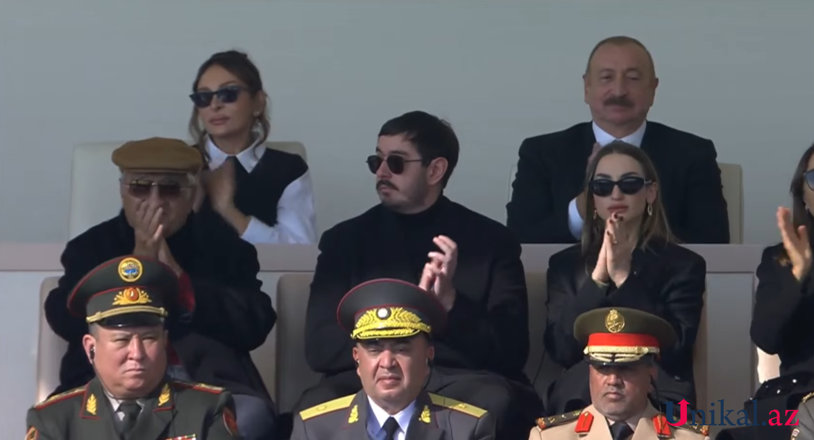 Liderlər paradda - FOTOLAR