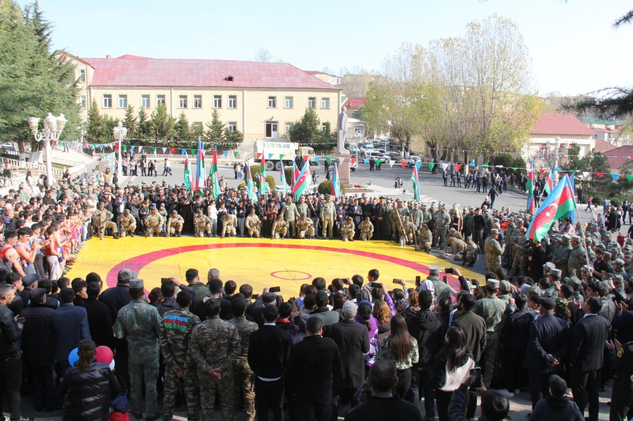 Daşkəsəndə "Zəfər Günü" təntənəli bayram konserti ilə qeyd edildi - FOTOLAR (VİDEO)