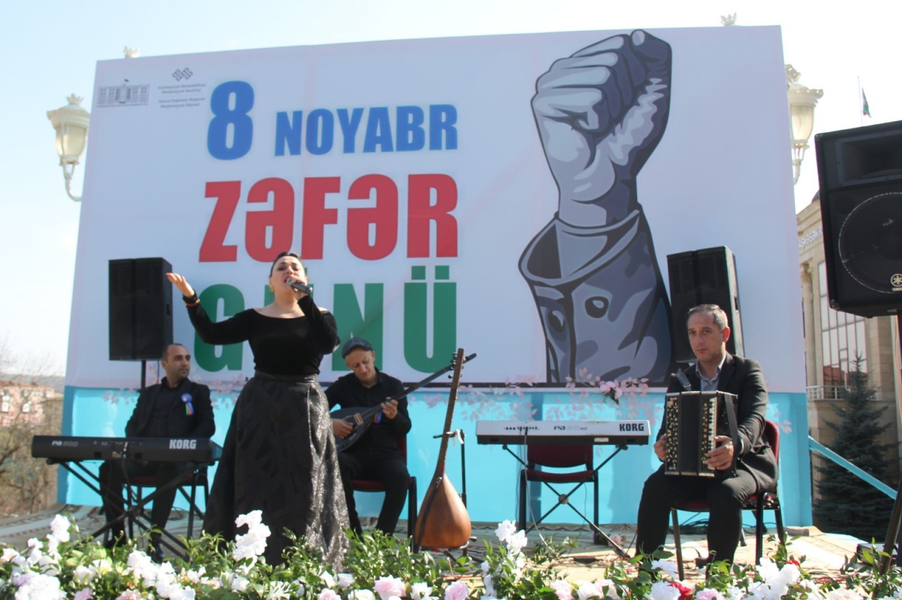 Daşkəsəndə "Zəfər Günü" təntənəli bayram konserti ilə qeyd edildi - FOTOLAR (VİDEO)