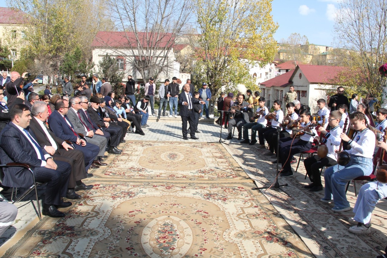 Daşkəsəndə "Zəfər Günü" təntənəli bayram konserti ilə qeyd edildi - FOTOLAR (VİDEO)