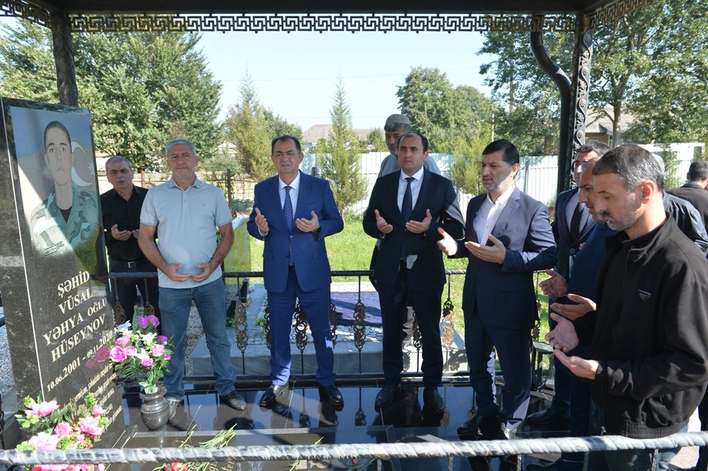 Taleh Qaraşov şəhidlərin anım günündə iştirak etdi - FOTOLAR