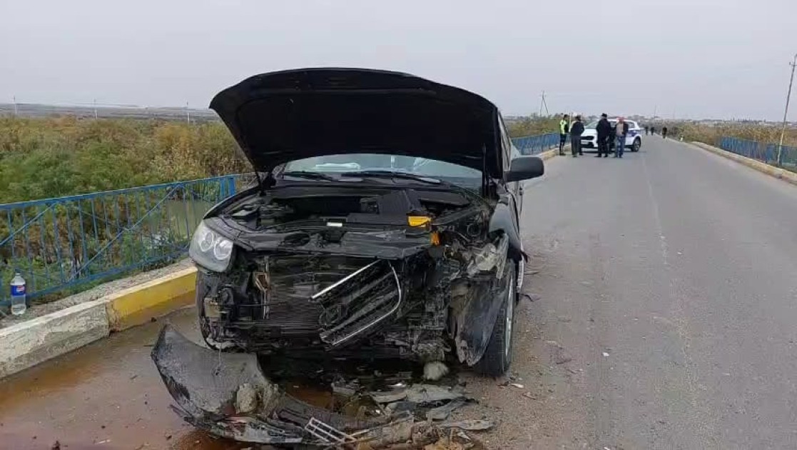 Hacıqabulda ağır yol qəzası - Ölənlər var (FOTO)