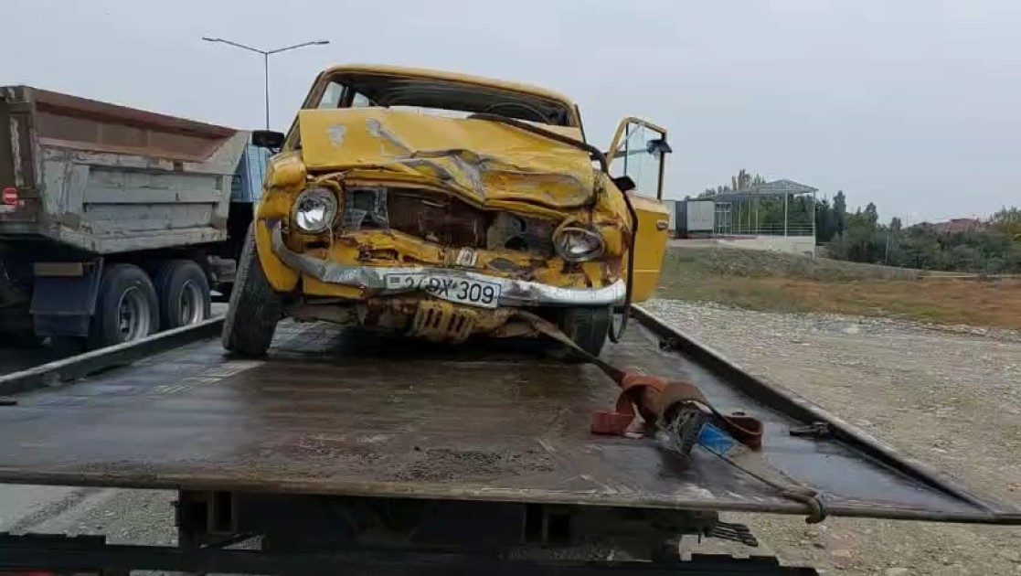 Hacıqabulda ağır yol qəzası - Ölənlər var (FOTO)