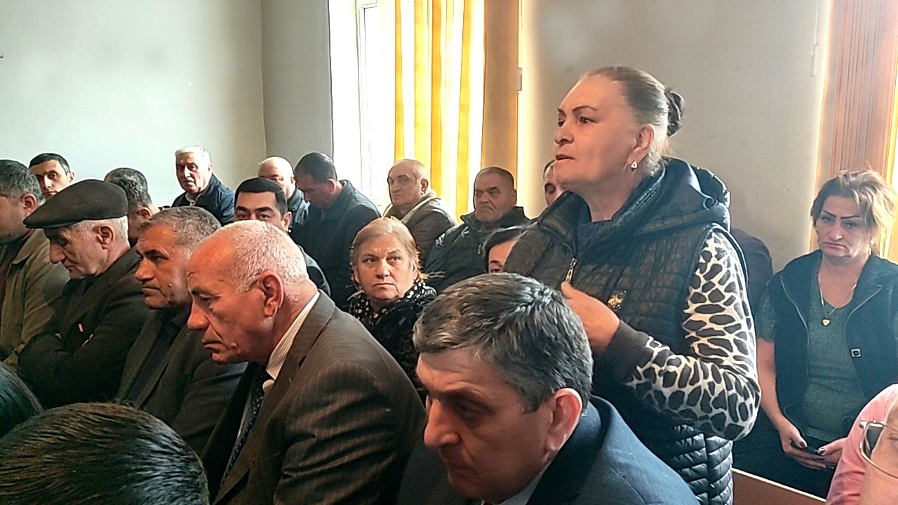 İcra başçısı vətəndaşların problemlərini dinlədi - FOTOLAR