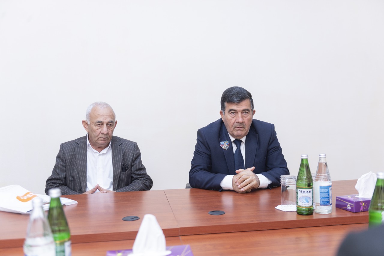 Nazir Biləsuvarda vətəndaşların müraciətlərini dinlədi - FOTOLAR