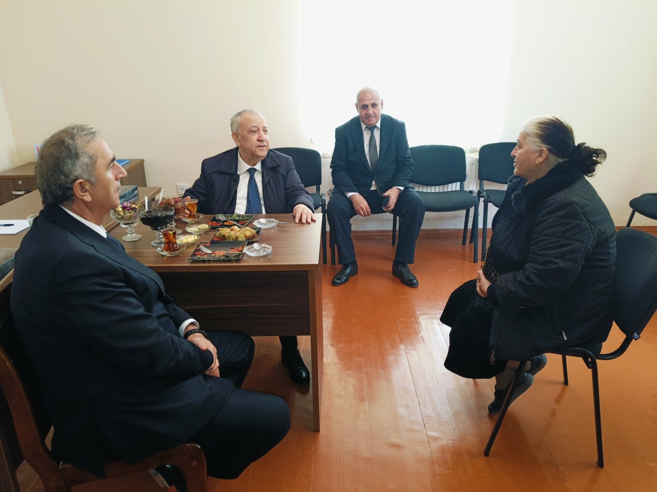 İcra başçısı vətəndaşların müraciətlərini yerindəcə həll etdi - FOTOLAR