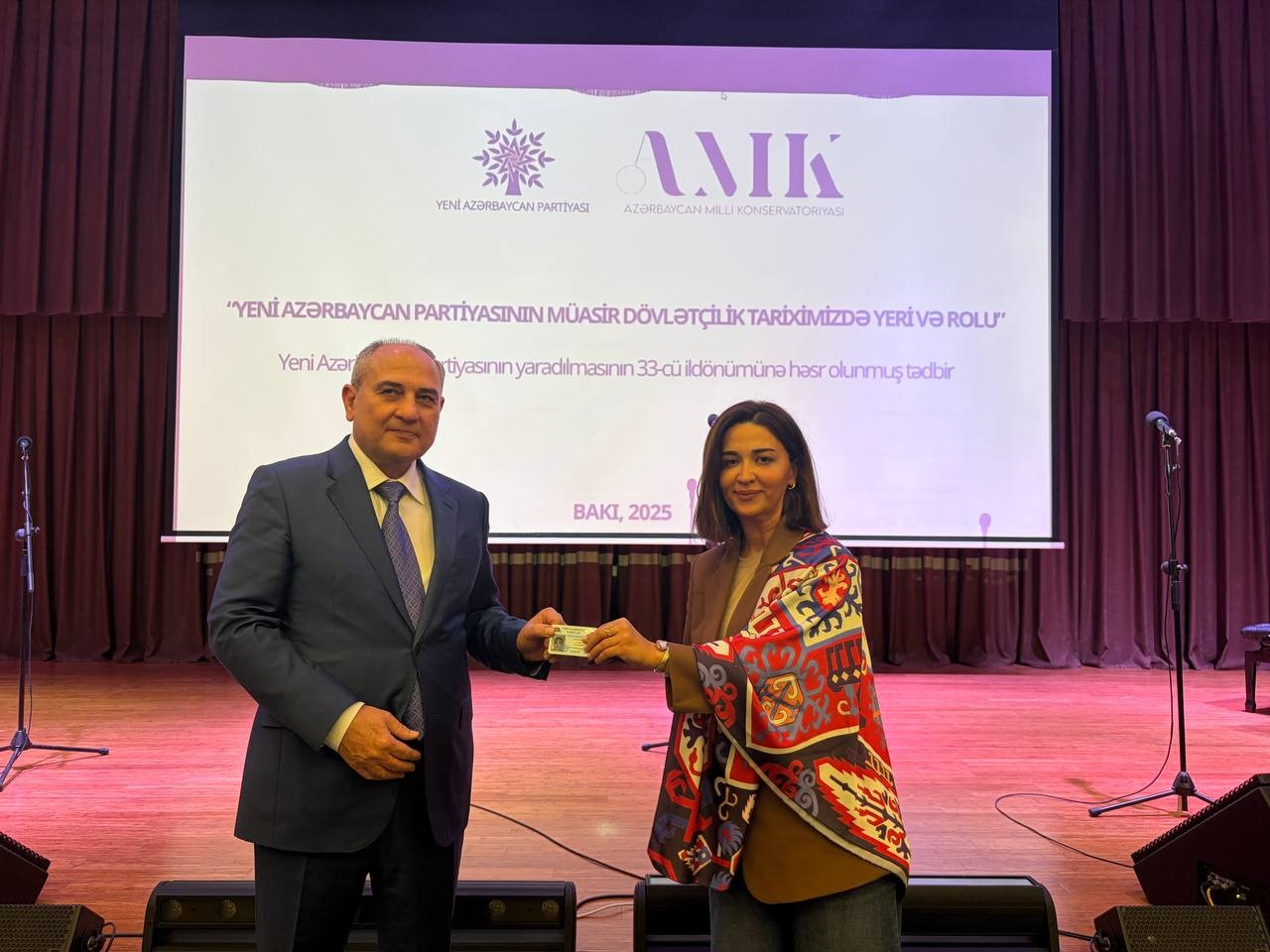 “Yeni Azərbaycan Partiyasının müasir dövlətçilik tariximizdə yeri və rolu” adlı tədbir keçirilib - FOTOLAR