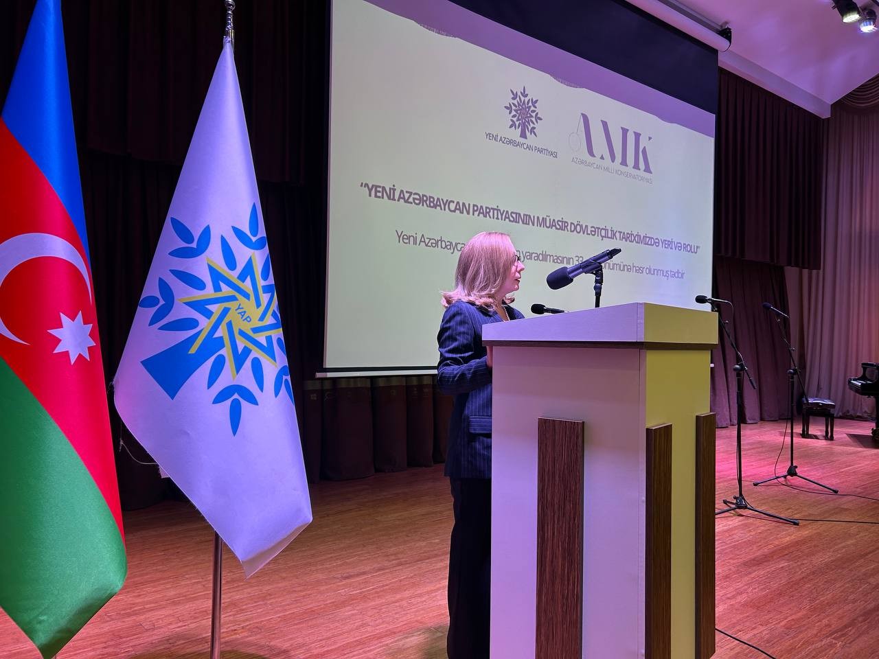 “Yeni Azərbaycan Partiyasının müasir dövlətçilik tariximizdə yeri və rolu” adlı tədbir keçirilib - FOTOLAR