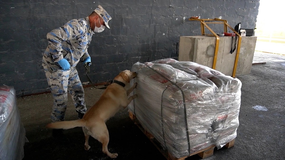 Gömrükdə 90 milyon dollarlıq heroin aşkarlanıb - FOTO