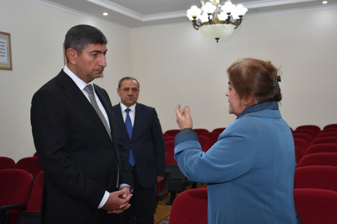 İcra başçısı sakinlərlə görüşdü, müraciətlərini dinlədi - FOTOLAR