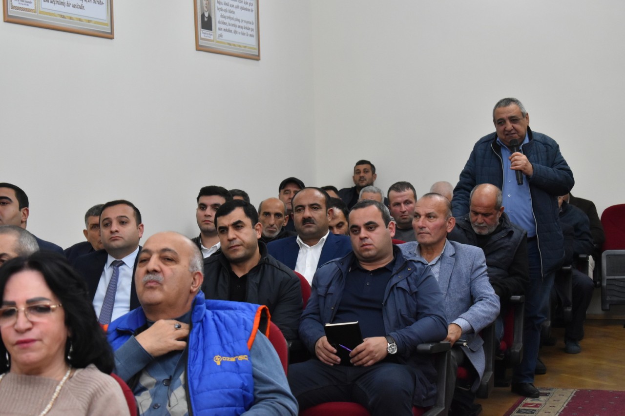 İcra başçısı sakinlərlə görüşdü, müraciətlərini dinlədi - FOTOLAR