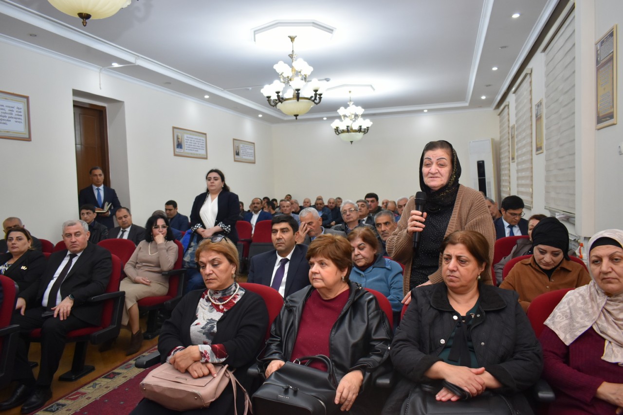 İcra başçısı sakinlərlə görüşdü, müraciətlərini dinlədi - FOTOLAR