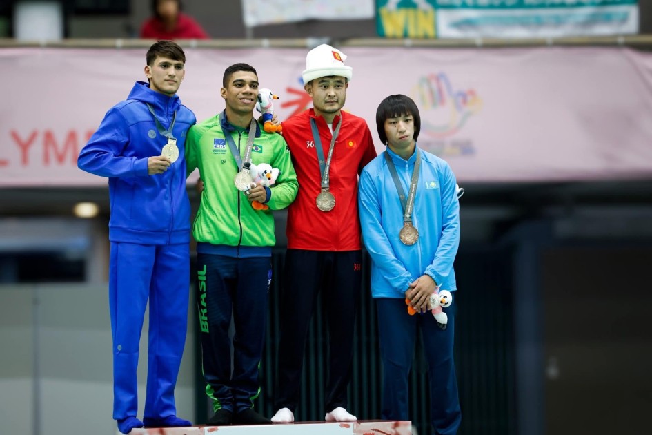 Azərbaycanın idman tarixində ilk deflimpiya medalı - FOTOLAR