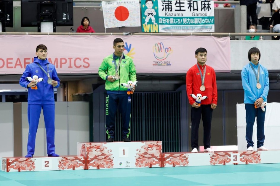 Azərbaycanın idman tarixində ilk deflimpiya medalı - FOTOLAR