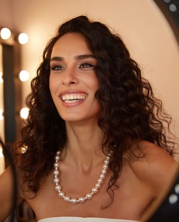 Məşhur serialın aktrisası "Bahar"da - FOTO