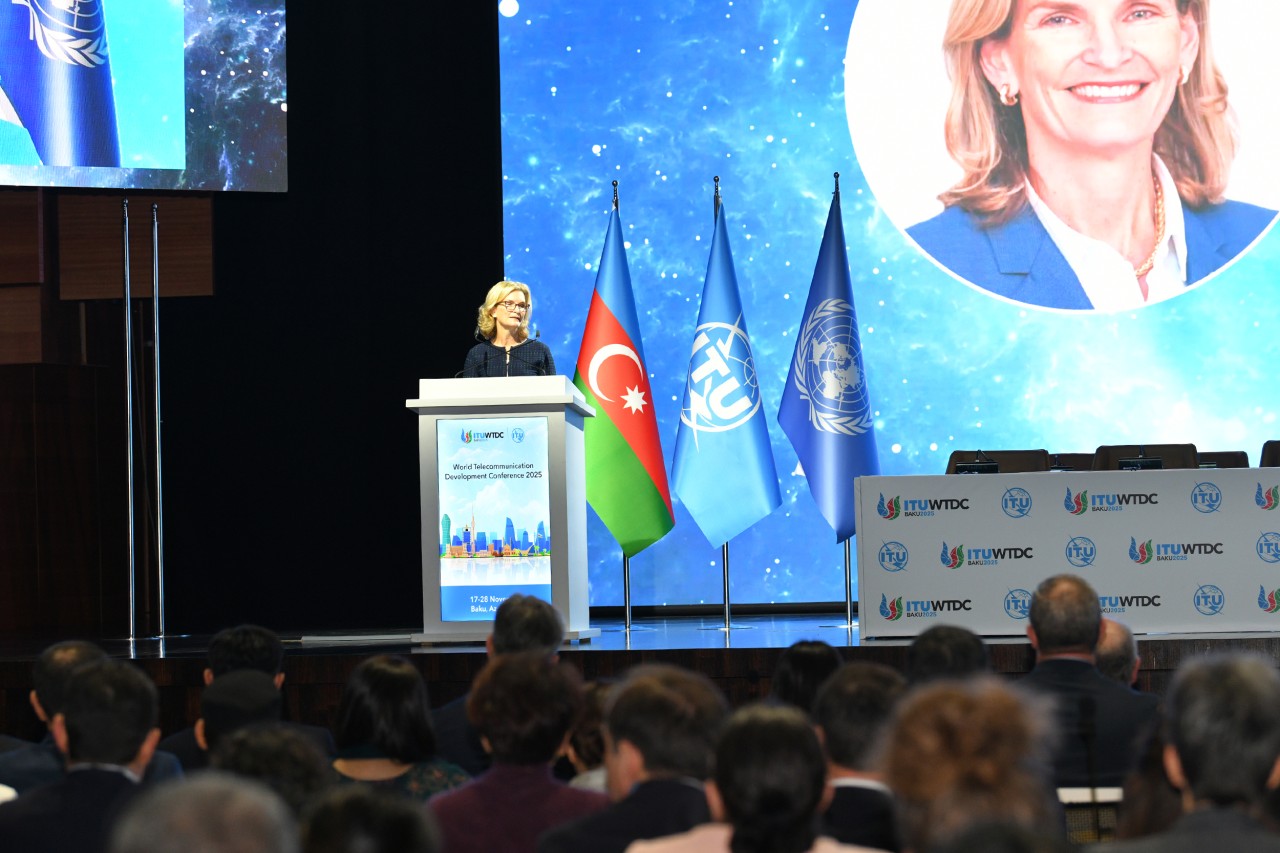 Bakıda beynəlxalq konfrans keçirilir - Nazir Prezidentin müraciətini səsləndirdi (FOTO)