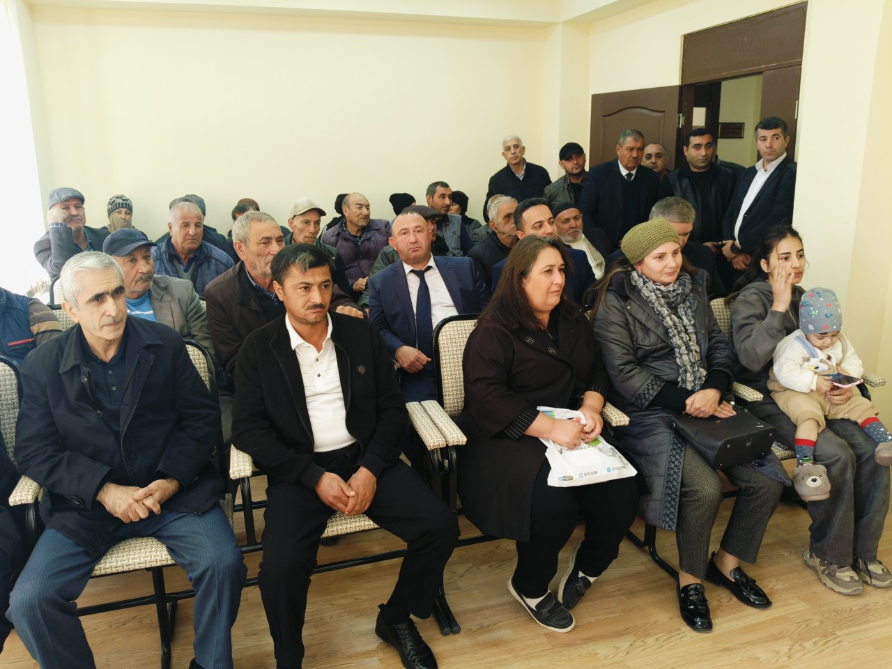 Malik İsaqov vətəndaşların müraciətlərini dinlədi - FOTOLAR