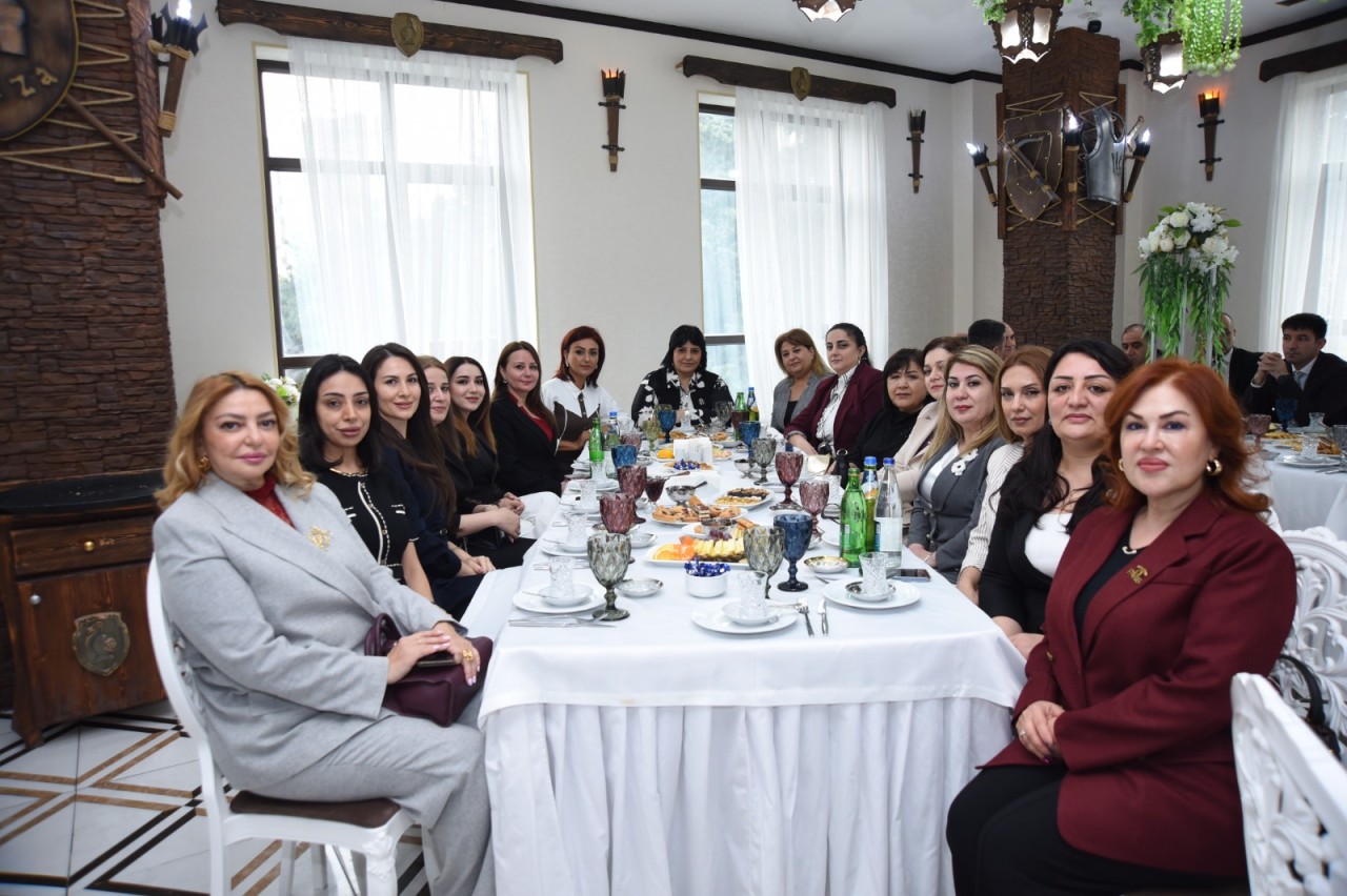 "Yeni Azərbaycan Partiyası dünənin, bu günün və gələcəyin partiyasıdır” adlı tədbir keçirilib - FOTOLAR