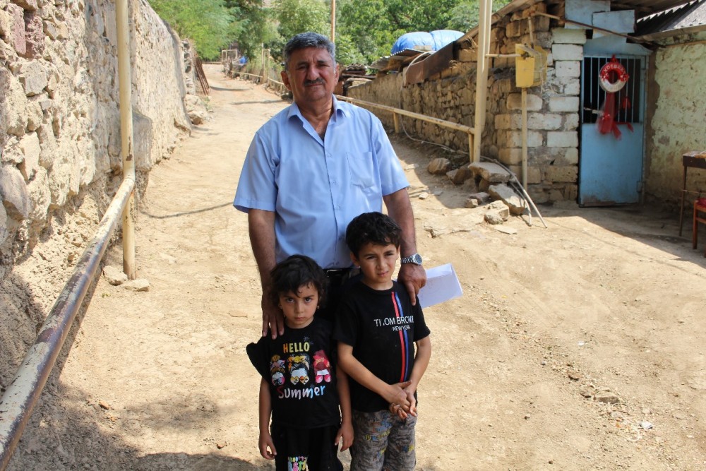 Daşkəsəndə minadan zərərçəkənlərin siyahısı dəqiqləşdirilir, ehtiyacları öyrənilir - FOTOLAR