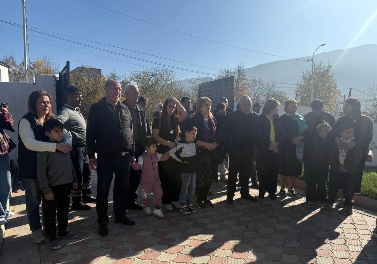 Növbəti köç karvanı Hadrut qəsəbəsinə çatıb - YENİLƏNİB