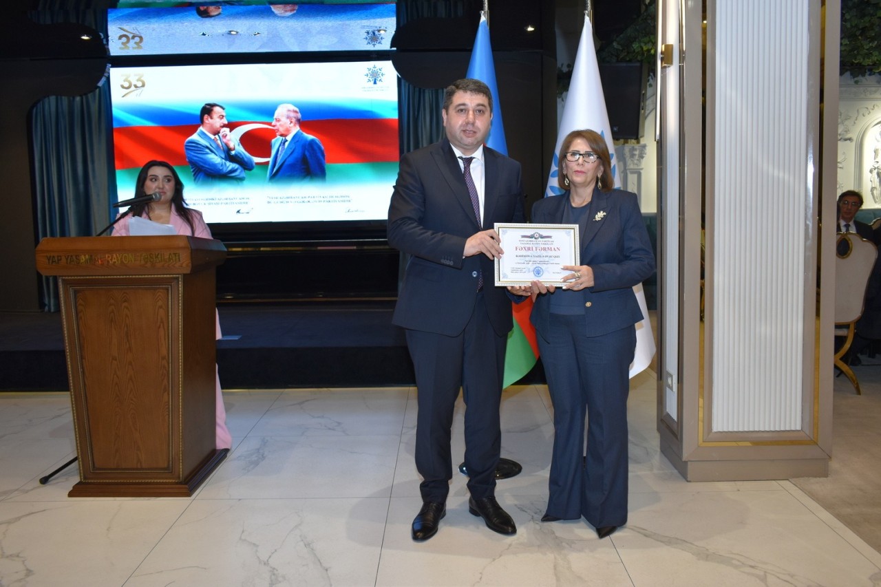 "YAP: 33 illik inkişaf və Zəfər yolu" adlı tədbir keçirildi - FOTOLAR