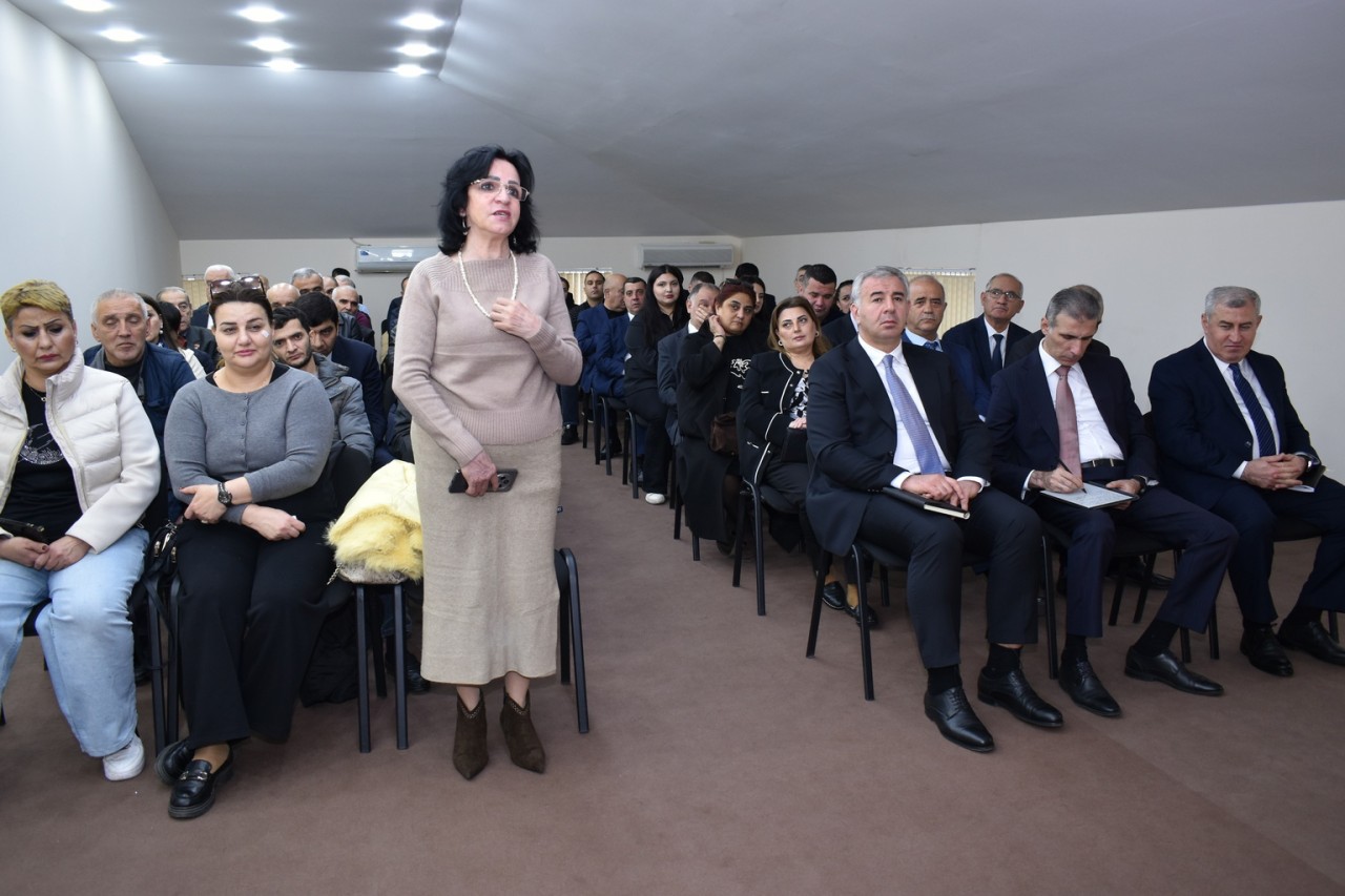 Yasamalın icra başçısı sakinlərlə görüşdü - FOTOLAR