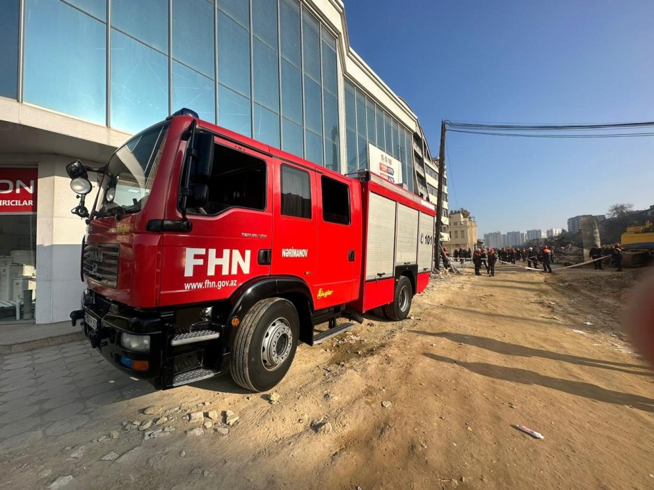 Partlayış baş verən "AFEN" Plazada araşdırmalara başlanıldı - YENİLƏNİB