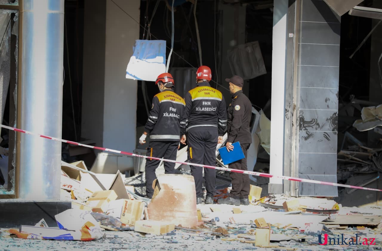 Bakıda partlayış olan ofisdən FOTOLAR