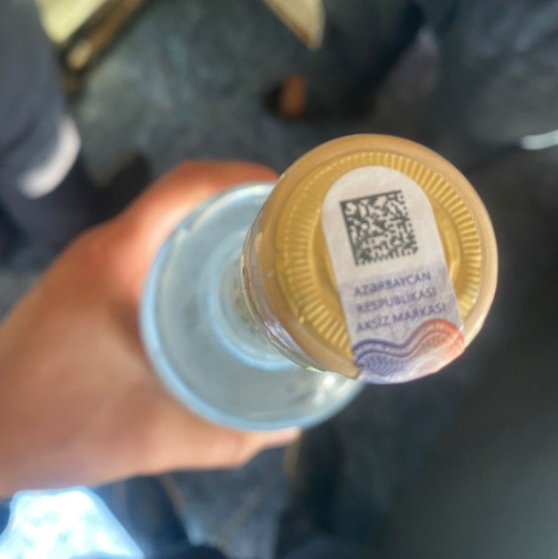 Xırdalandakı bu kafedə müştərilərə saxta araqlar verilirmiş - FOTOLAR