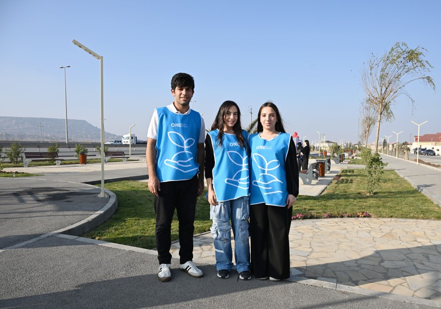 Leyla Əliyeva Qaradağda yeni parkın açılışında - FOTOLAR
