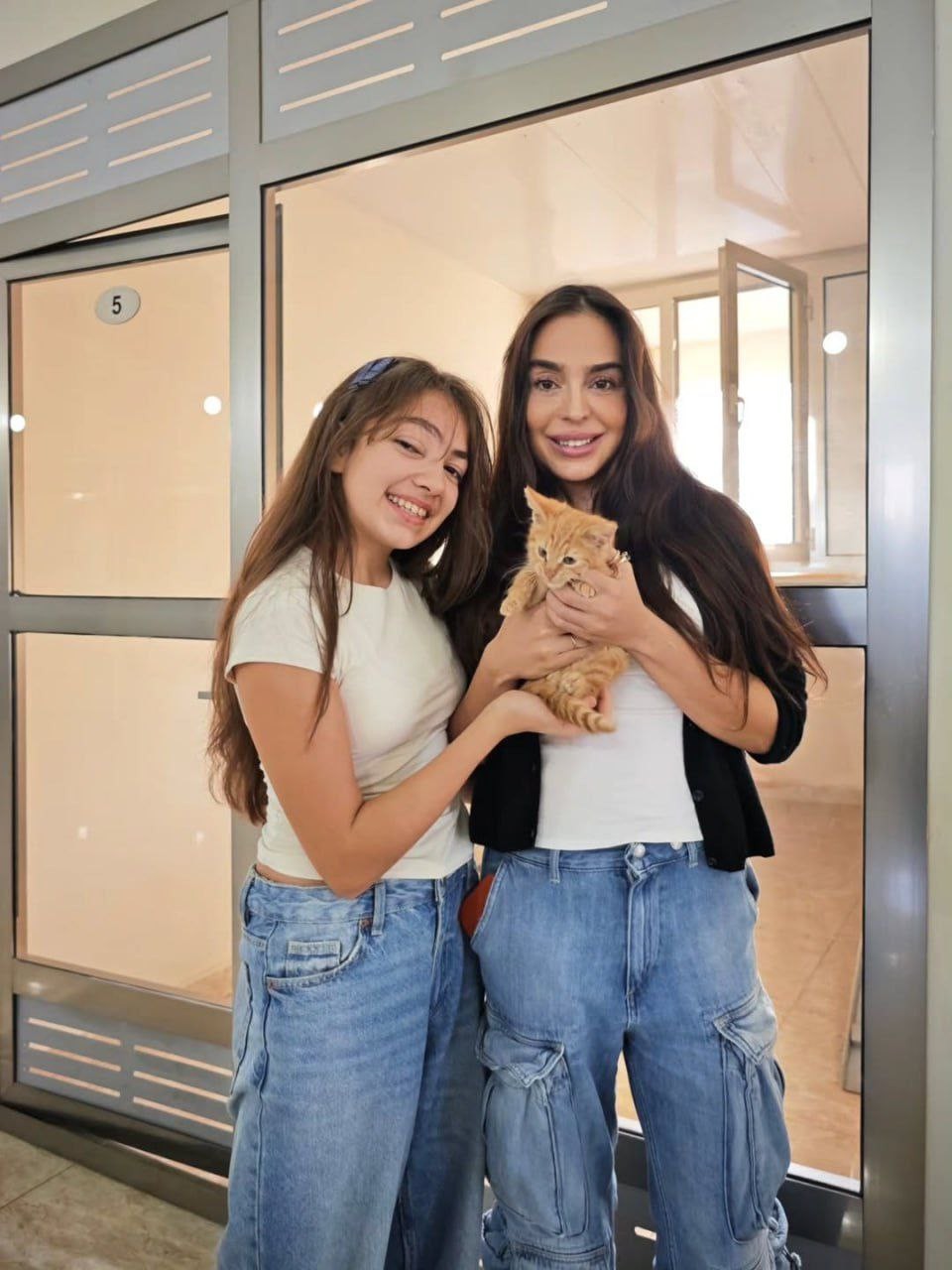 Leyla Əliyeva Heyvanlara Qayğı Mərkəzində - FOTOLAR