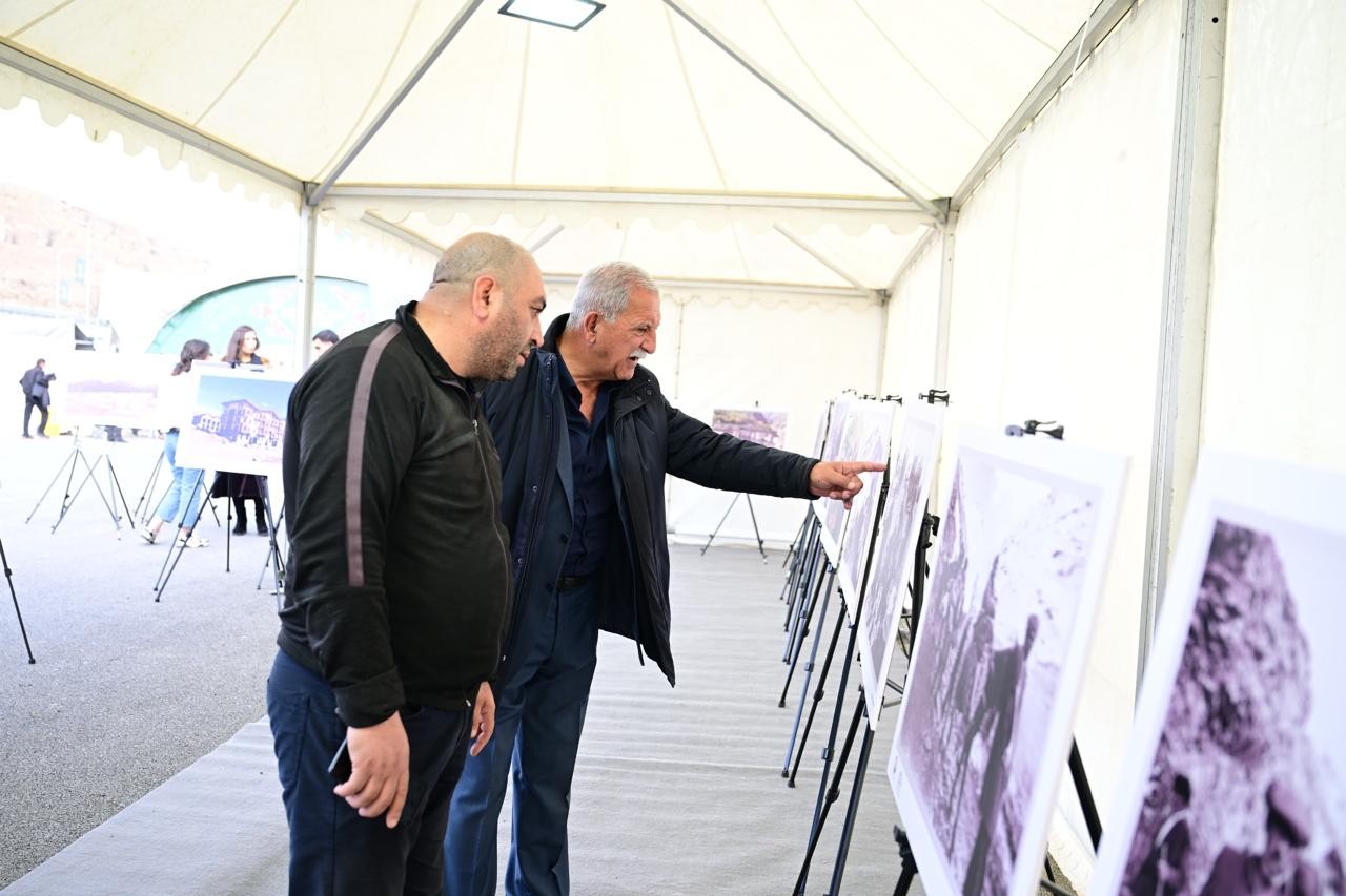 Kəlbəcərin rəngi, səsi və yaddaşı – Sənət şəhərin nəfəsinə qarışdı (FOTOLAR)