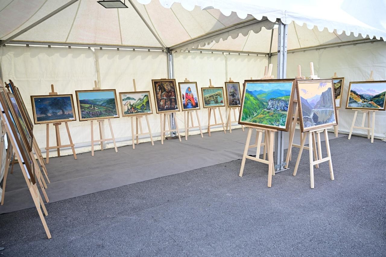 Kəlbəcərin rəngi, səsi və yaddaşı – Sənət şəhərin nəfəsinə qarışdı (FOTOLAR)