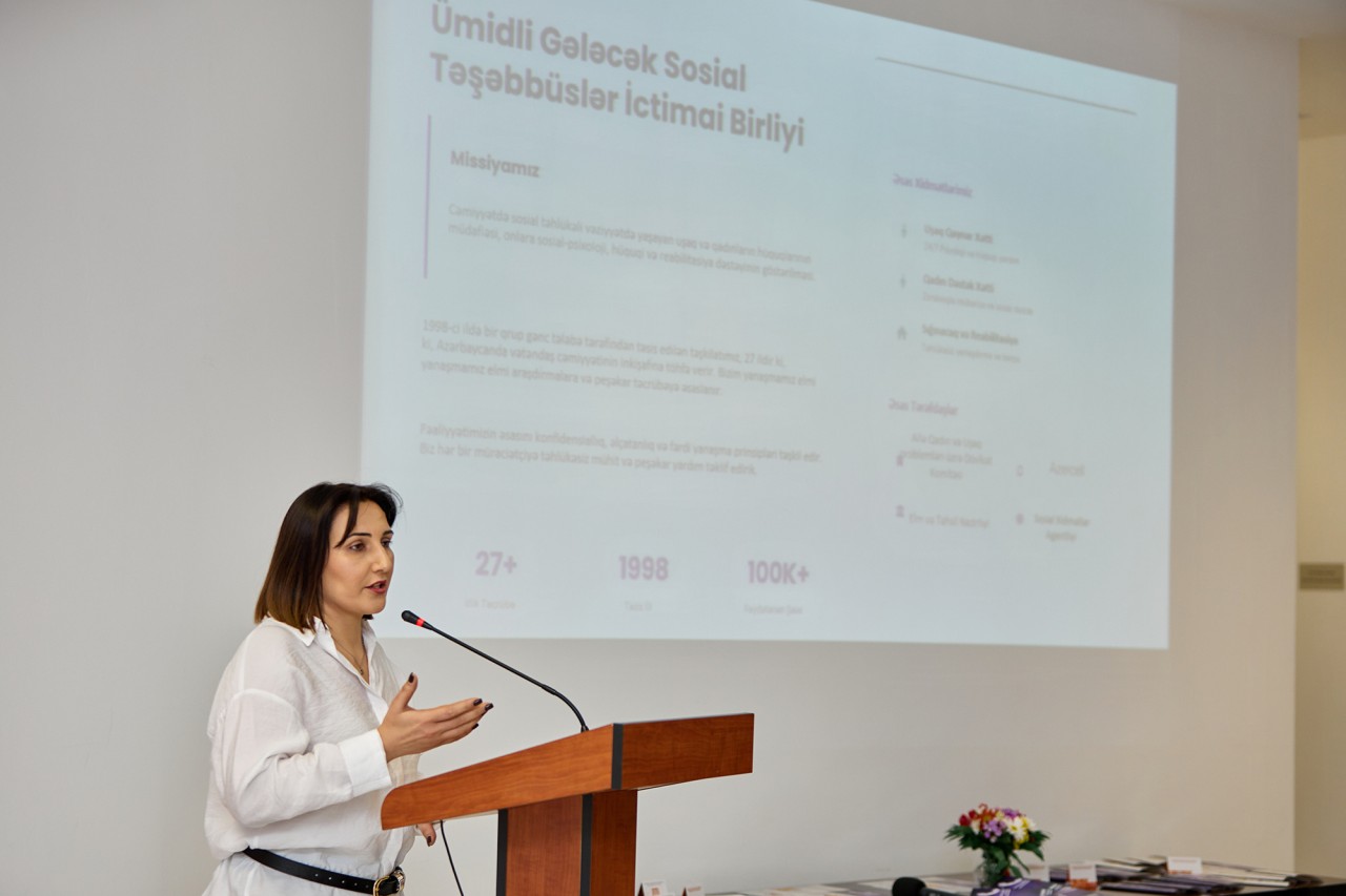 “Qadın Dəstək Xətti”nin ispan dilli təlimatının təqdimatı keçirildi - FOTOLAR