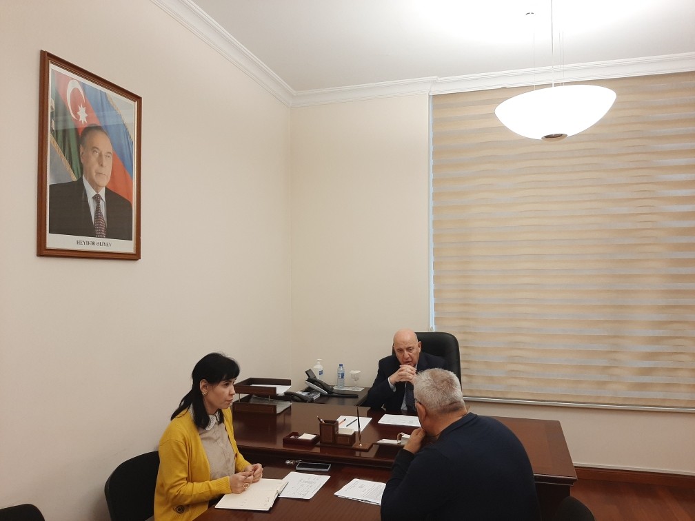 Əhliman Əmiraslanov MM-də vətəndaşları qəbul edib - FOTO