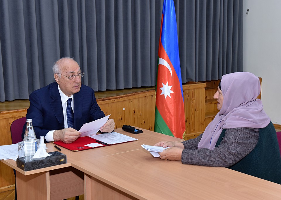 Zakir Fərəcov növbəti səyyar qəbul keçirdi - FOTOLAR