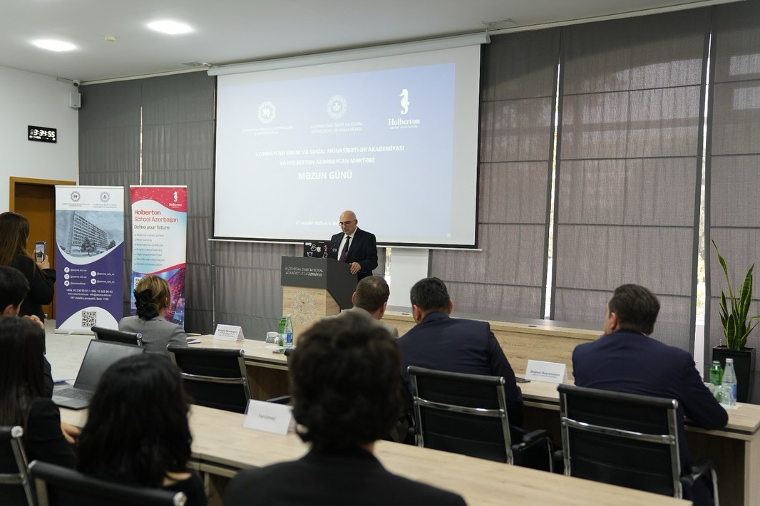 AƏSMA və Holberton-un təşkilatçılığı ilə Məzun Günü keçirilib - FOTOLAR