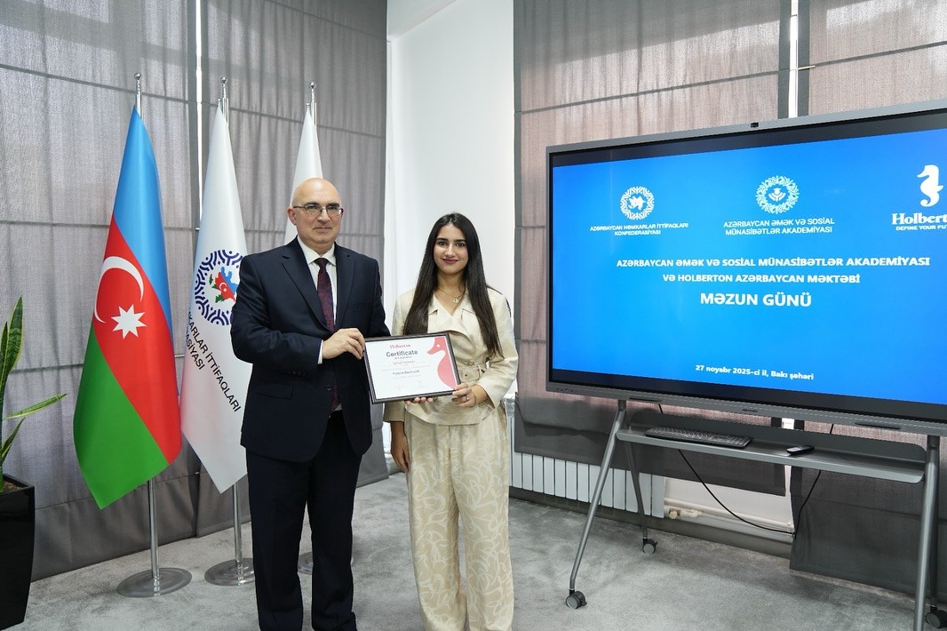 AƏSMA və Holberton-un təşkilatçılığı ilə Məzun Günü keçirilib - FOTOLAR