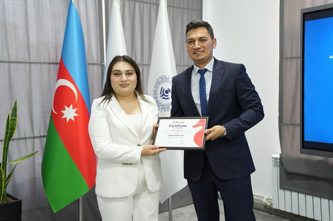 AƏSMA və Holberton-un təşkilatçılığı ilə Məzun Günü keçirilib - FOTOLAR