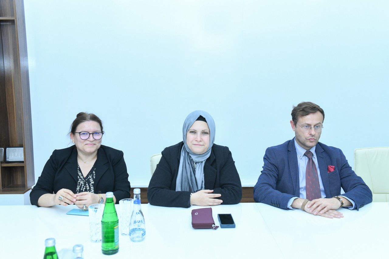 Rektor türkiyəli alimlərlə görüşdü - FOTOLAR