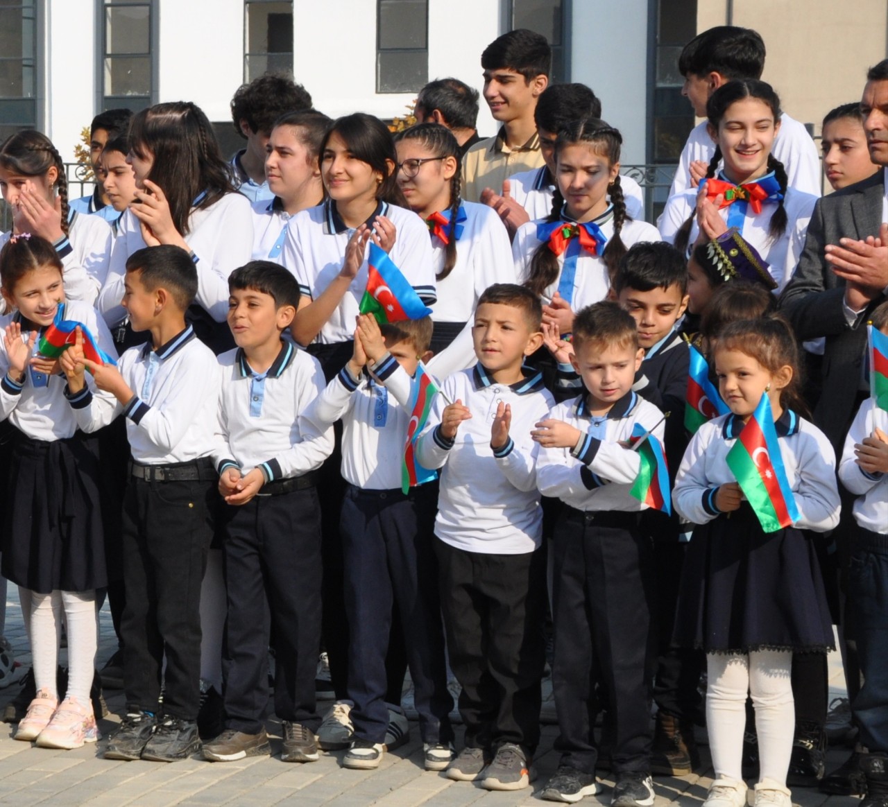 Horovlu kənd məktəbi fəaliyyətə başladı - FOTOLAR