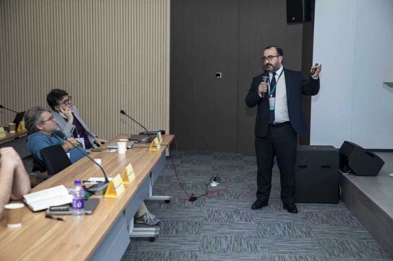 AzMİU nümayəndəsi Nyu-York Universitetində məruzə ilə çıxış edib - FOTOLAR