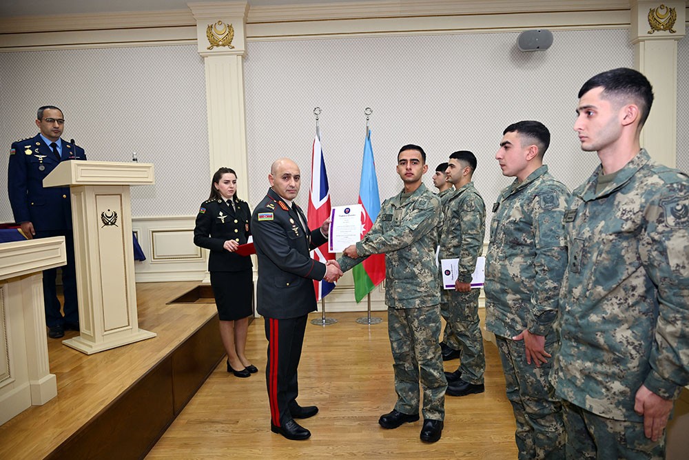 Britaniya ilə hərbi əməkdaşlıq müzakirə edildi - FOTOLAR